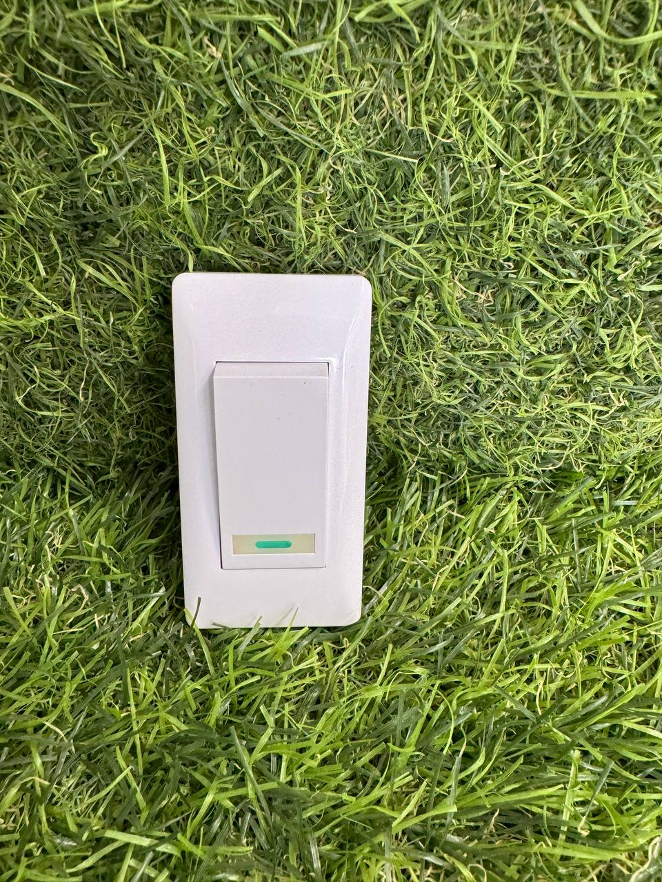 Выключатель мебельный врезной GLS 002-2, 250В, 6А, 80х40мм, белый