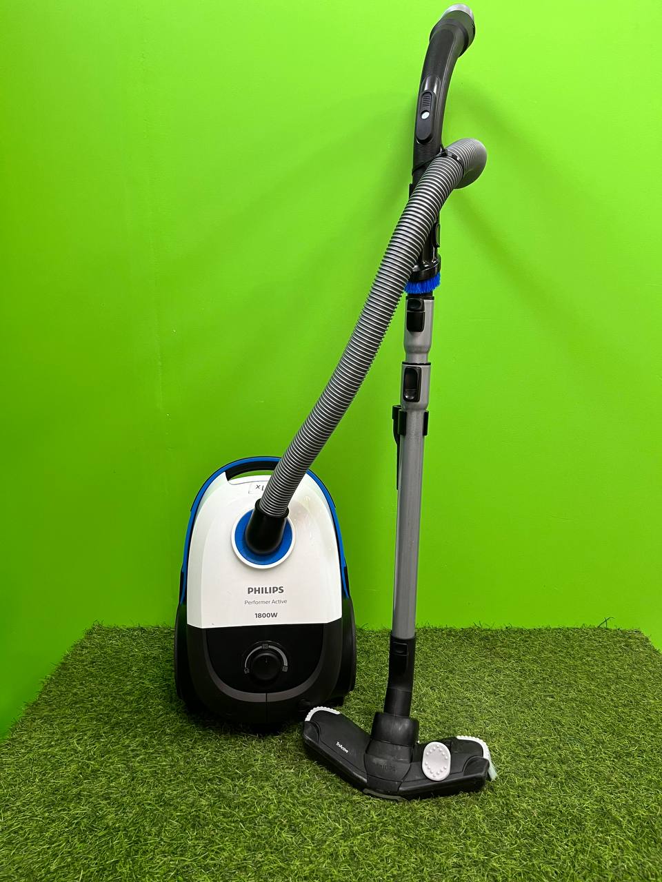 Пылесос Philips FC8584/01 синий, черный