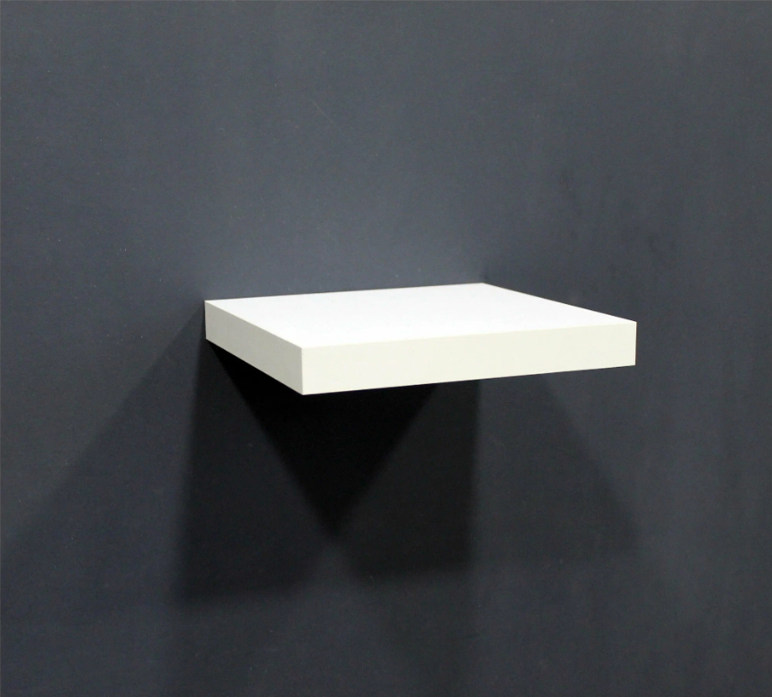 Полка белая настенная для кухни 20 см