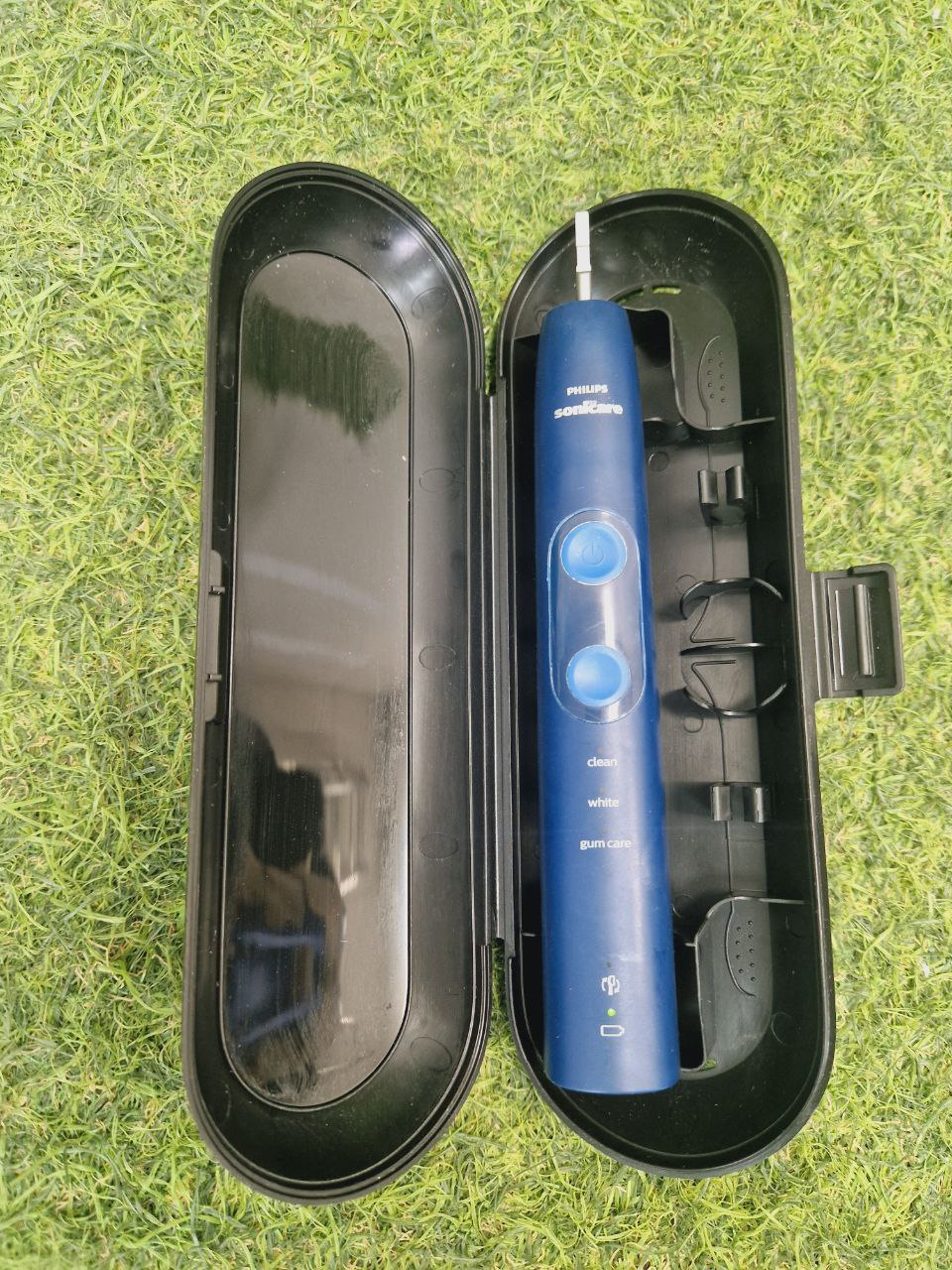 Звуковая зубная щетка Philips ProtectiveClean HX6851/53